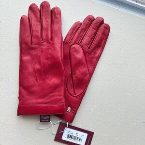 Bruno Magli Leather gloves with 100% cashmere lining
